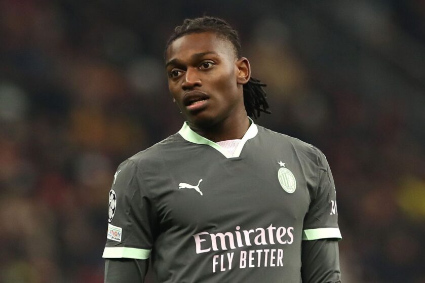 Челси може да привлече Леао от Милан само за €79,7 милиона