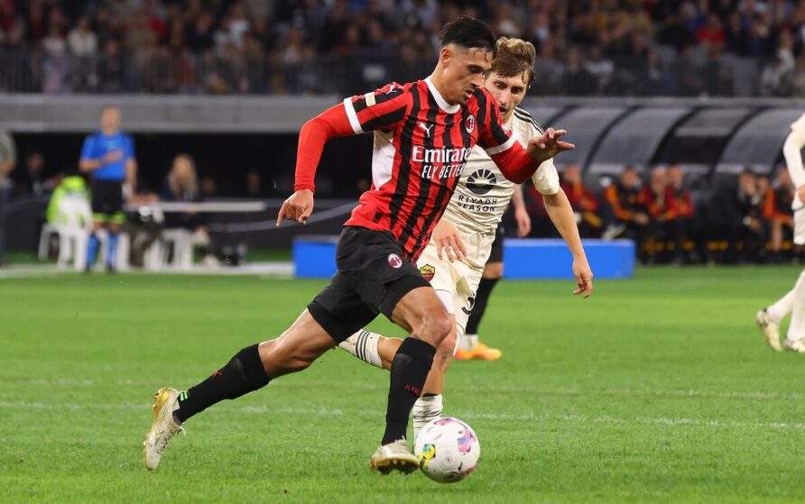 Рейндерс верен на Милан, въпреки интереса на Реал и Сити