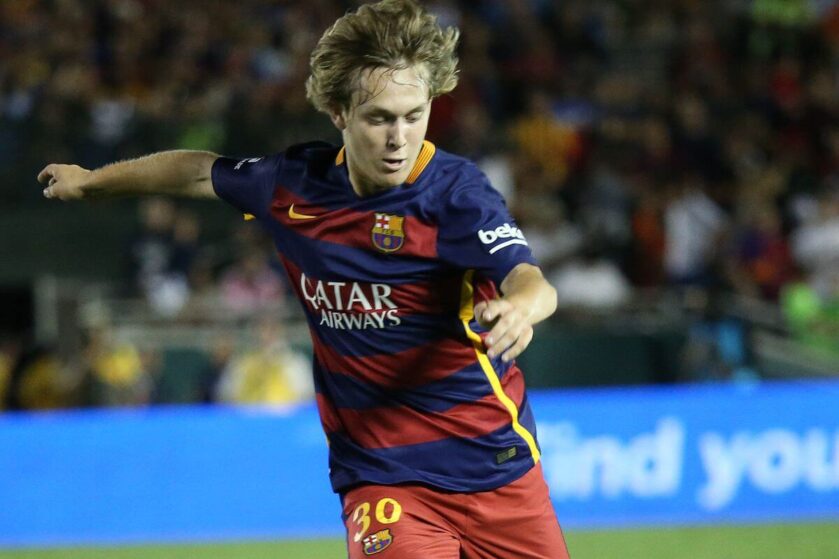 ЦСКА взима бивш футболист на Барселона