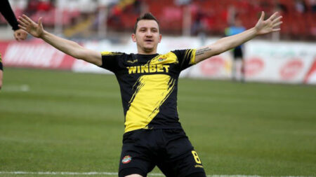 Тодор Неделев се завръща в Ботев Пловдив