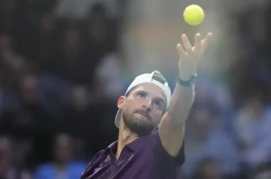 Григор Димитров се завърна със стил в Париж